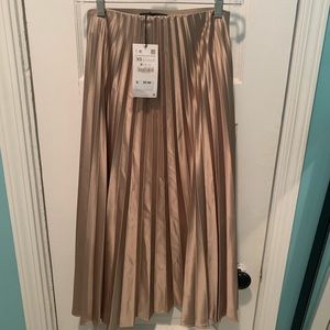 Zara pleated gold midi skirt